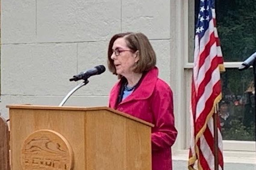 Governor Brown joined the Center for Medicare and Medicaid Services Administrator Chiquita Brooks-LaSure to announce the approval of a Medicaid state plan amendment