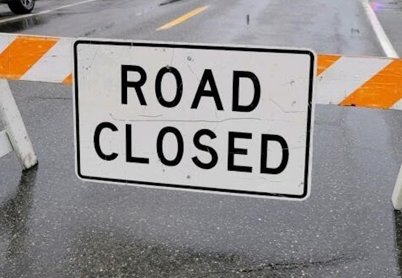 Foothill Road between Lone Pine Road and Cedar Links Drive will be closed on weeknights between the hours of 7 p.m. to 6 a.m. and 24/7 on the weekends