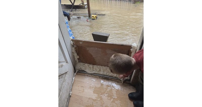 Flooding Devastates Family in Grants Pass, Oregon