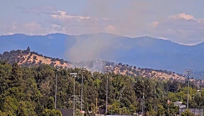 Vegetation Fire Breaks Out on Samike Drive in South Medford