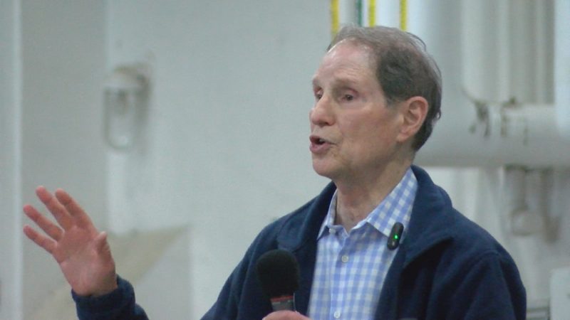Senator Ron Wyden Hosts Contentious Town Hall in Medford